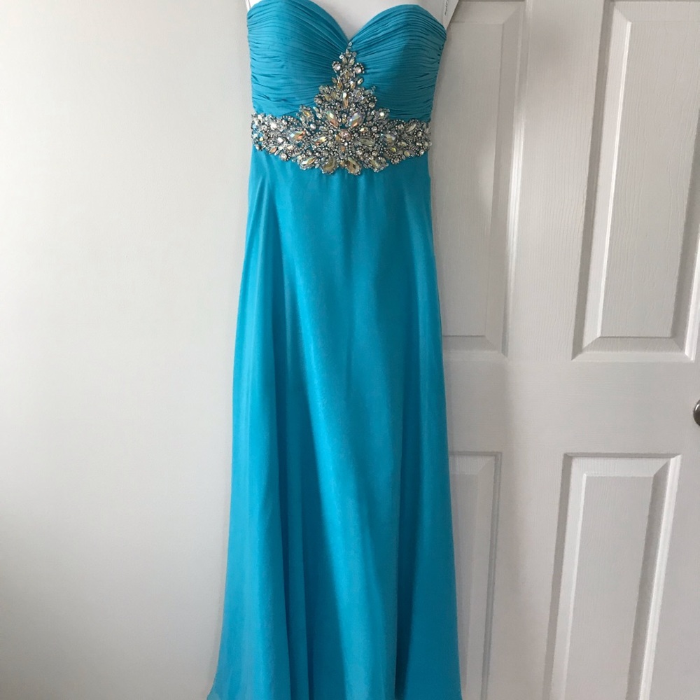 Night Moves Prom/Formal Dress